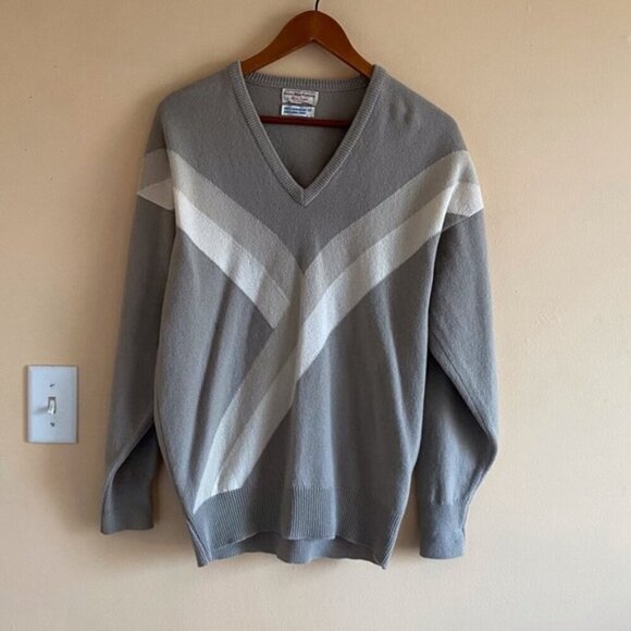 Y2K Alan Paine Sweater Mens Small Grey V Neck 100% Lambswool Preppy Neutral - Picture 2 of 10